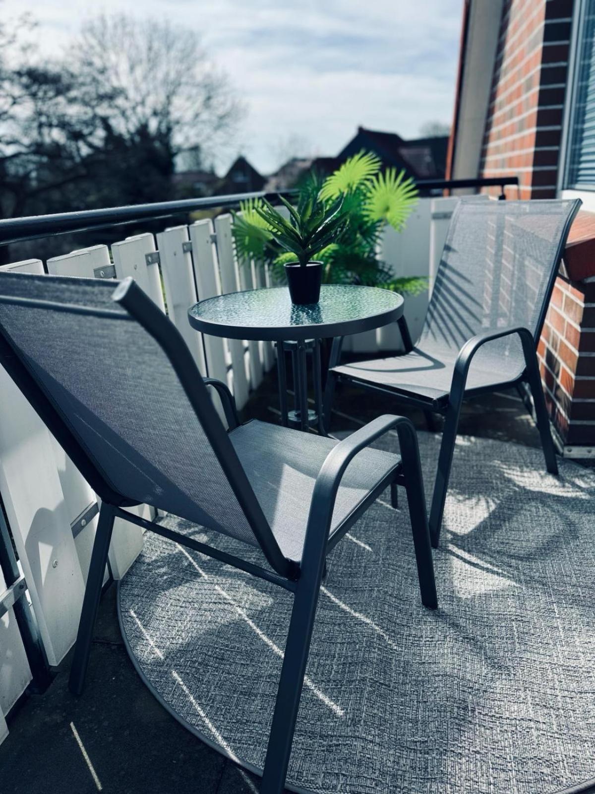 Apartment 160Qm 5 Schlafzimmer 1 Wohnzimmer Terrasse Und Balkon Wilhelmshaven Ngoại thất bức ảnh
